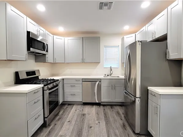 6452 Balboa Blvd, Van Nuys, CA 91406