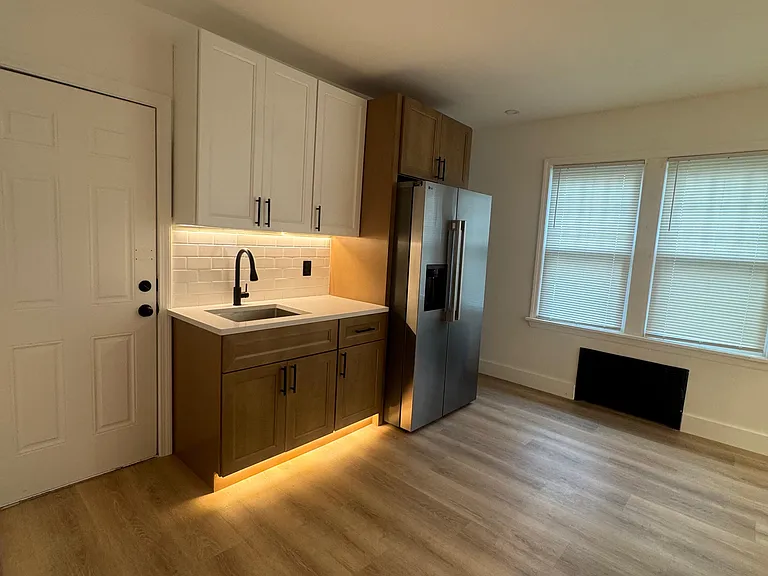 51 Marion St #2 — Photo 15