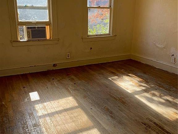 5th image of 3840 Bellefontaine Ave