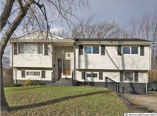 14 Hemlock St, Hazlet, NJ 07730