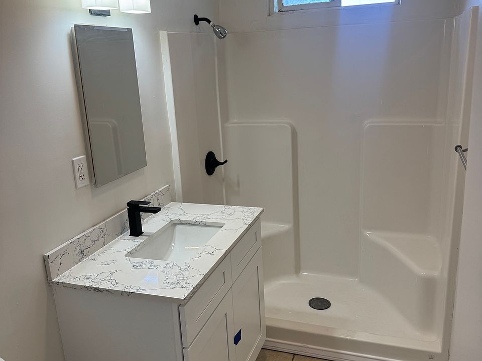 1st image of 717 School Ave #1/2