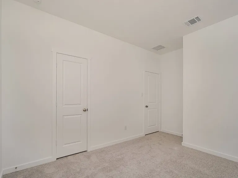 610 Kayden Ct — Photo 12