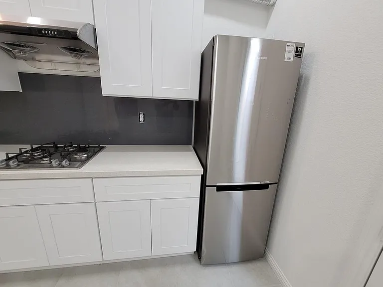 1517 1/2 Andromeda Way — Photo 11