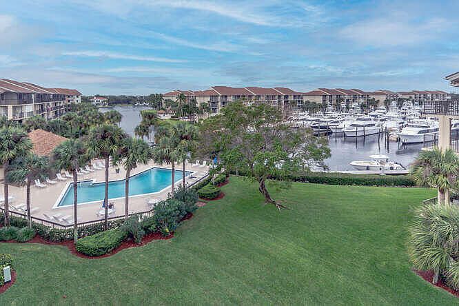 1st image of 1201 Seafarer Cir APT 506