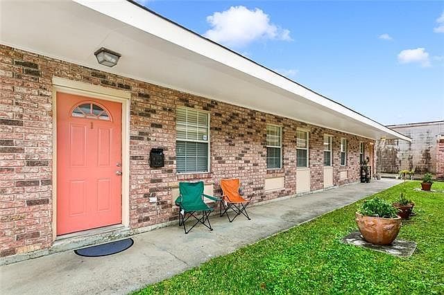 1st image of 629 Alvar St APT 2