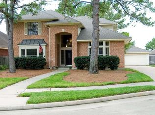 17411 Meadow Heights Dr, Houston, TX 77095