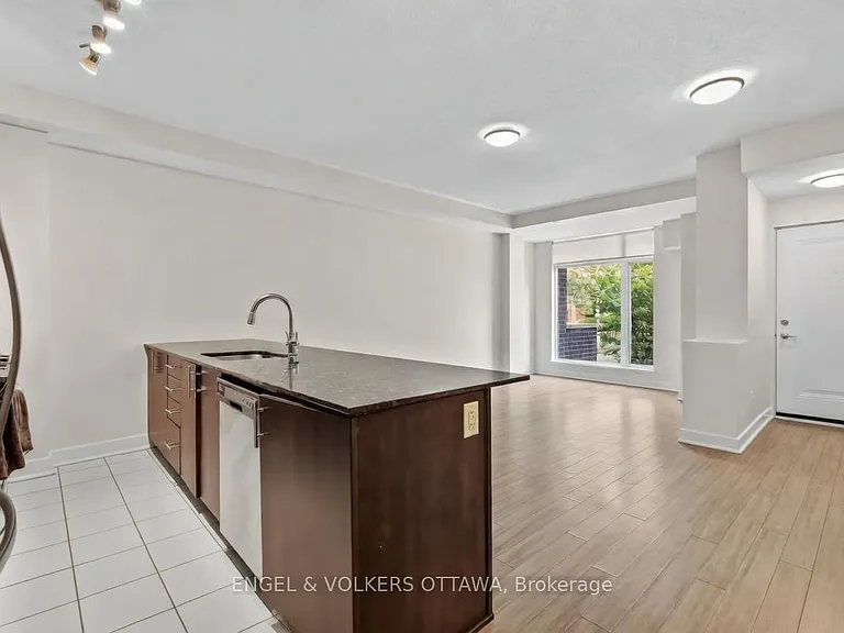 88 Holmwood Ave — Photo 6