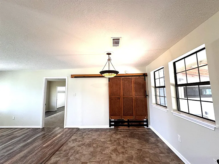 105 Magnolia Ln — Photo 9