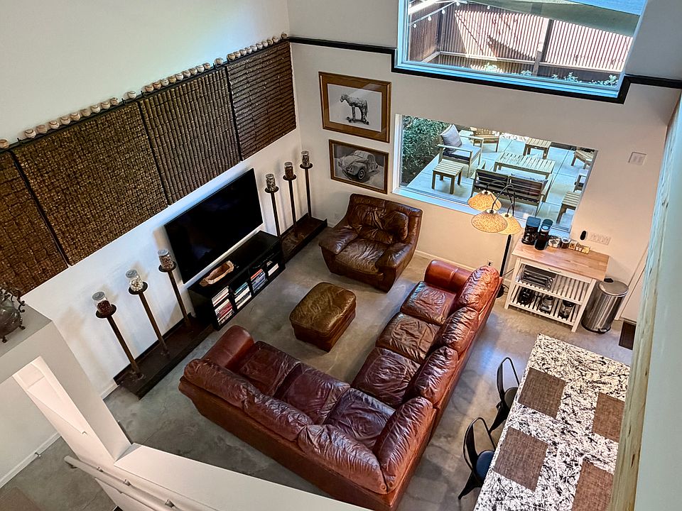 1st image of 2047 S Hammond Dr