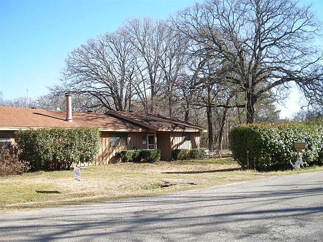 1st image of 1400 Arrowhead Dr