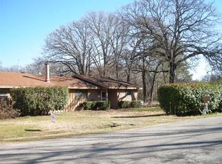 1400 Arrowhead Dr, West Tawakoni, TX 75474