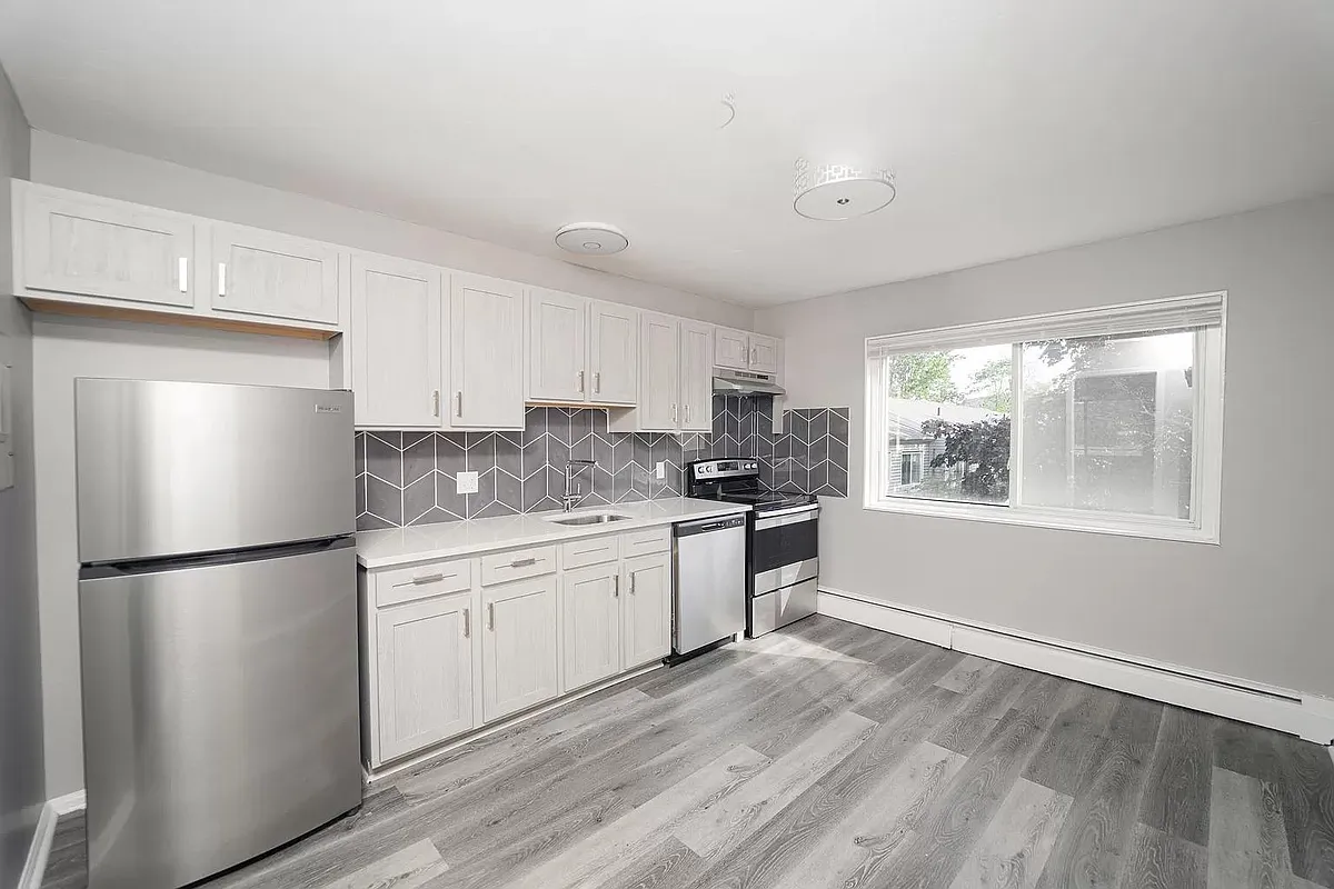 Building Photo - 97 Hemingway Ave #99C1