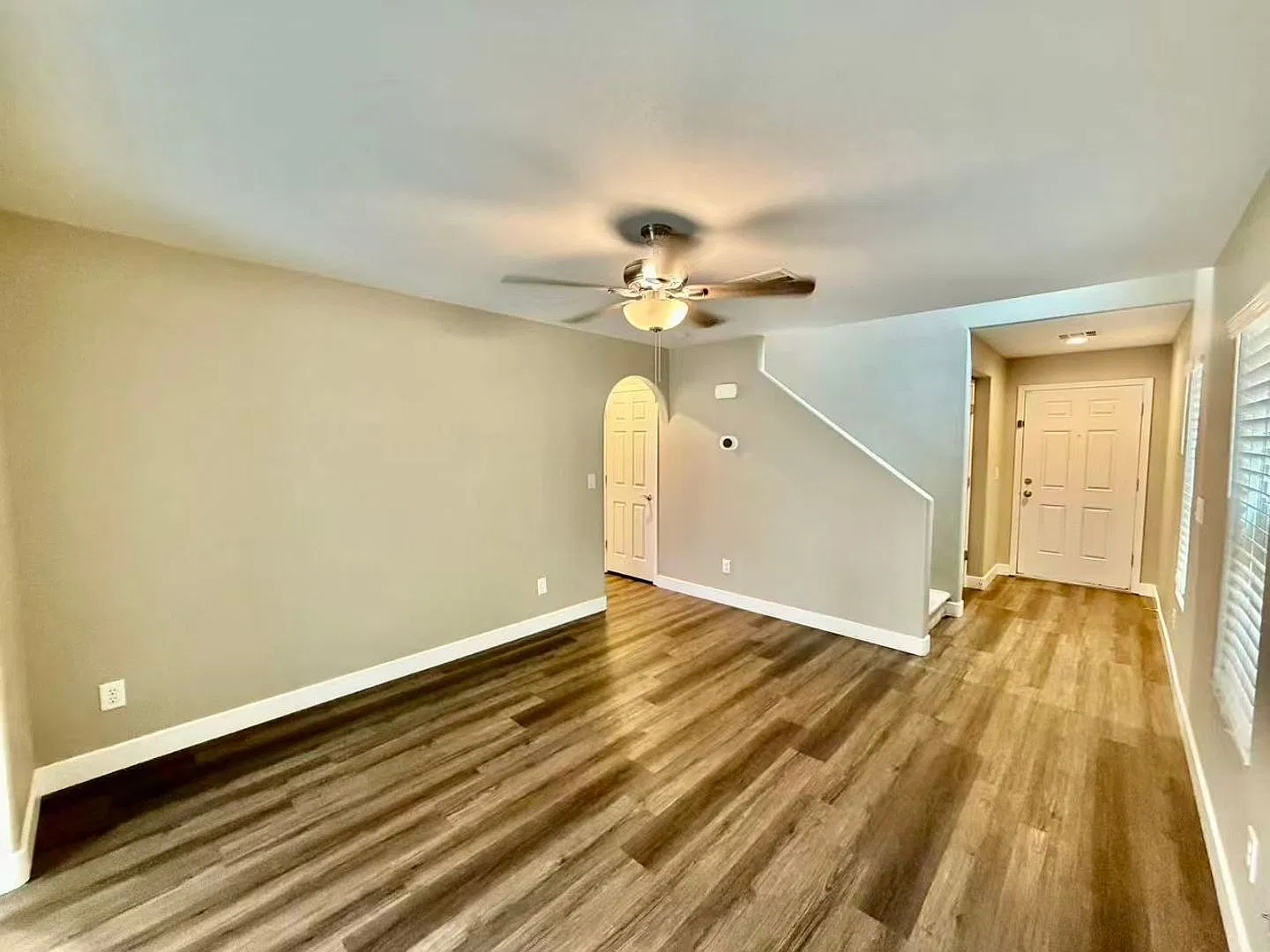 Wonderful 2-story single home — Photo 2