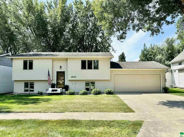1510 Thorman Ave, Sheldon, IA 51201