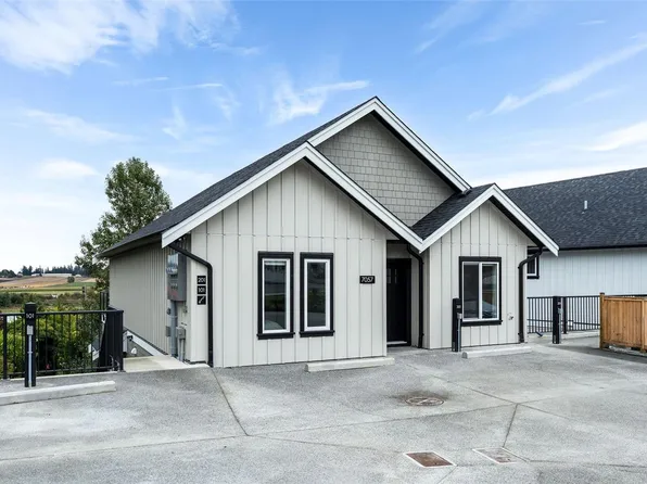 7057 Central Saanich Rd #101, Central Saanich, BC V8M 1Y3