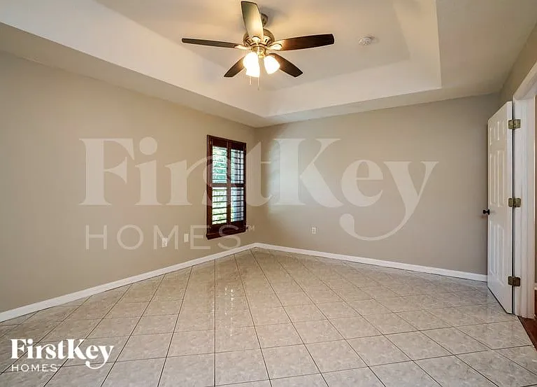 2258 Jessica Ln — Photo 8