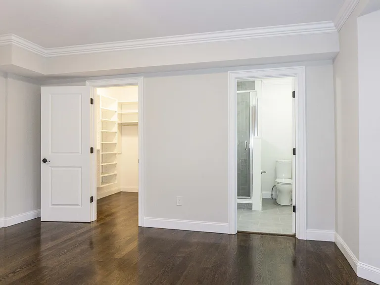 8 Nira Ave #3 — Photo 21