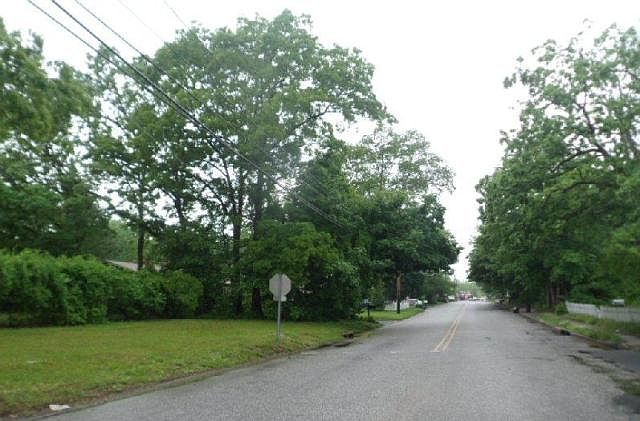 2nd image of 64 Barton Ave