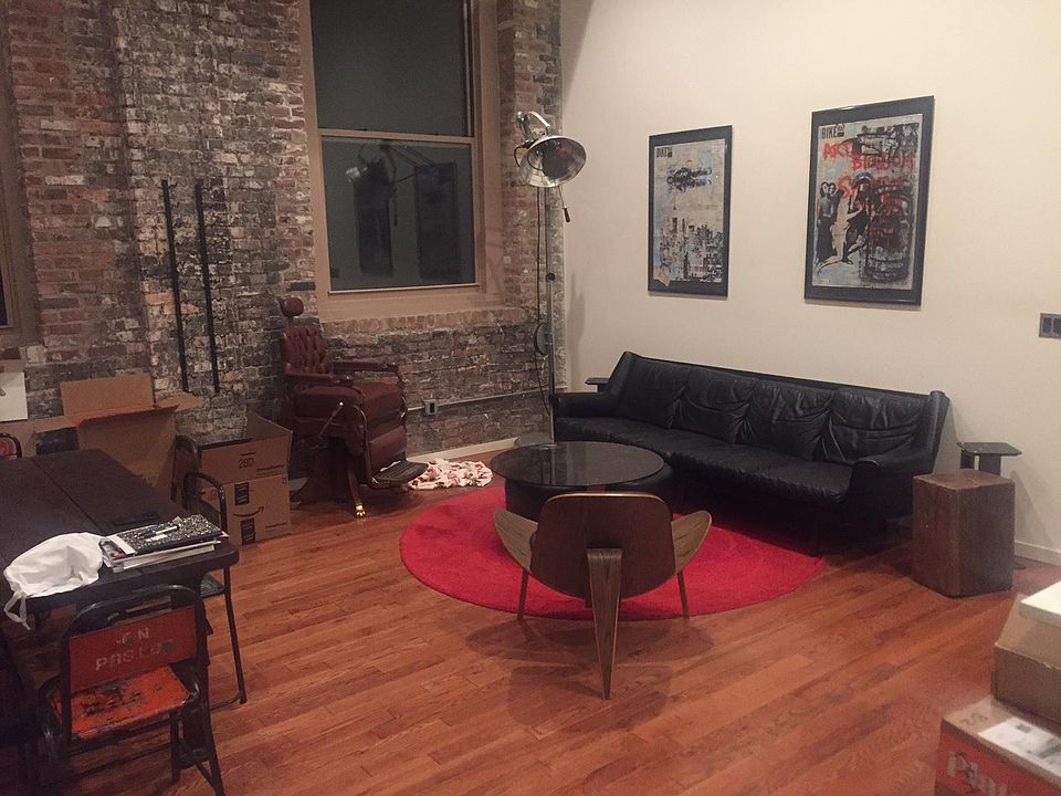 2nd image of 218 Market St #207