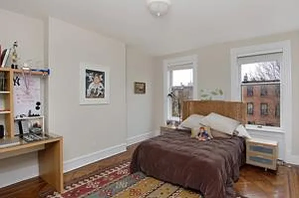 Rented by R New York | media 12