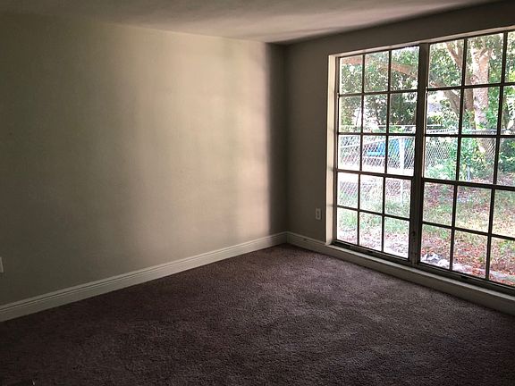 4th image of 8513 Arrowhead Dr