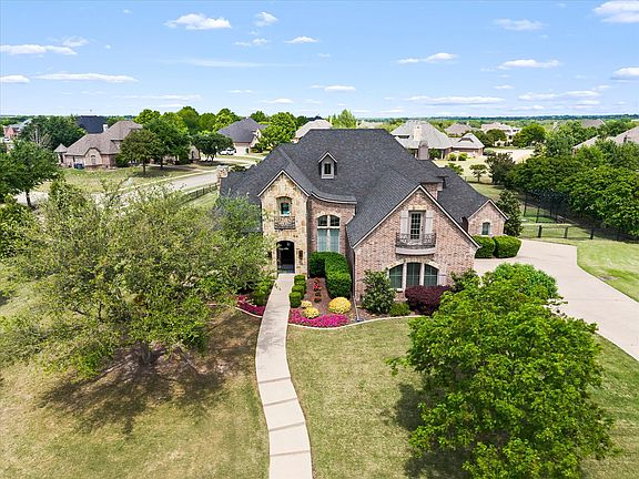 4th image of 1 Kensington Dr