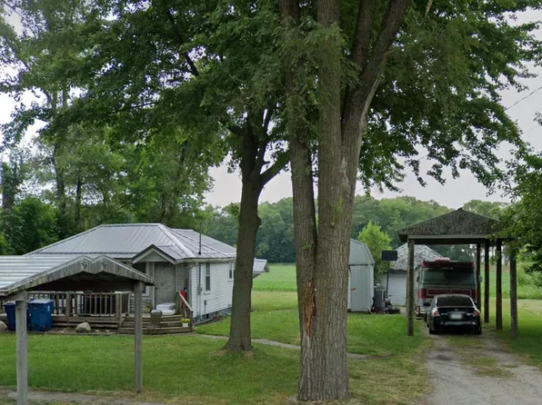 8961 S 300 E, Hamlet, IN 46532