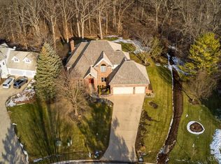 1599 Far Hills Dr, Bartlett, IL