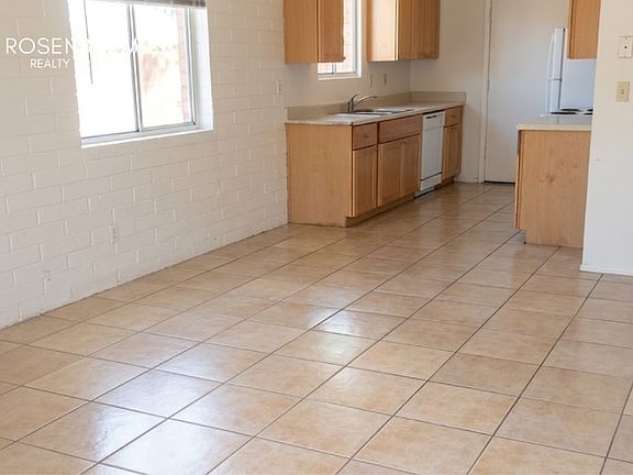 4th image of 3647 E Bellevue St #3647