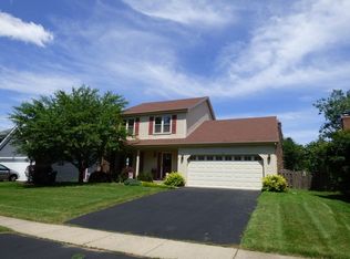 241 Foxmoor Rd, Fox River Grove, IL 60021