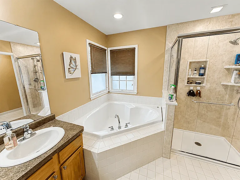 2860 Ember Way — Photo 9