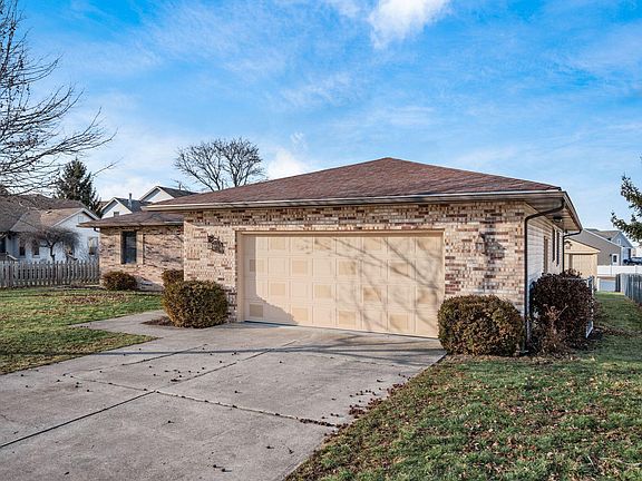 4th image of 310 Fernwood Ct