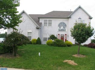 332 Regency Dr, North Wales, PA 19454