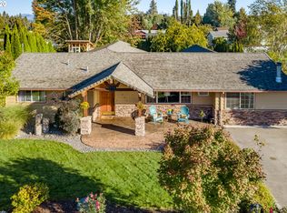 3692 Mud Alley Dr, Hood River, OR 97031