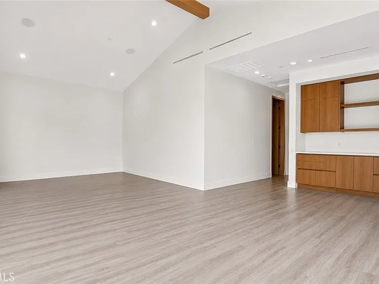 5050 Arundel Dr — Photo 72
