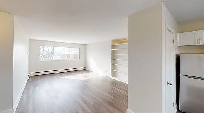 2 bed, 1.0 bath, 840 sqft, $1,950 — Photo 4