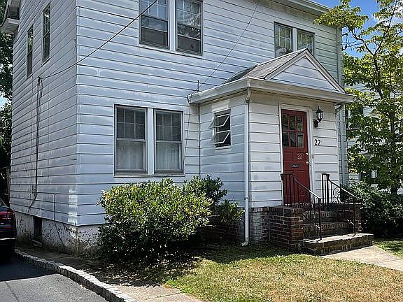 Left front of property