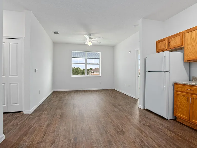 Palos Verde 55+ Senior Community — Photo 10