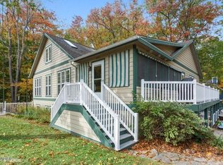 10951 Basswood Dr, New Buffalo, MI 49117