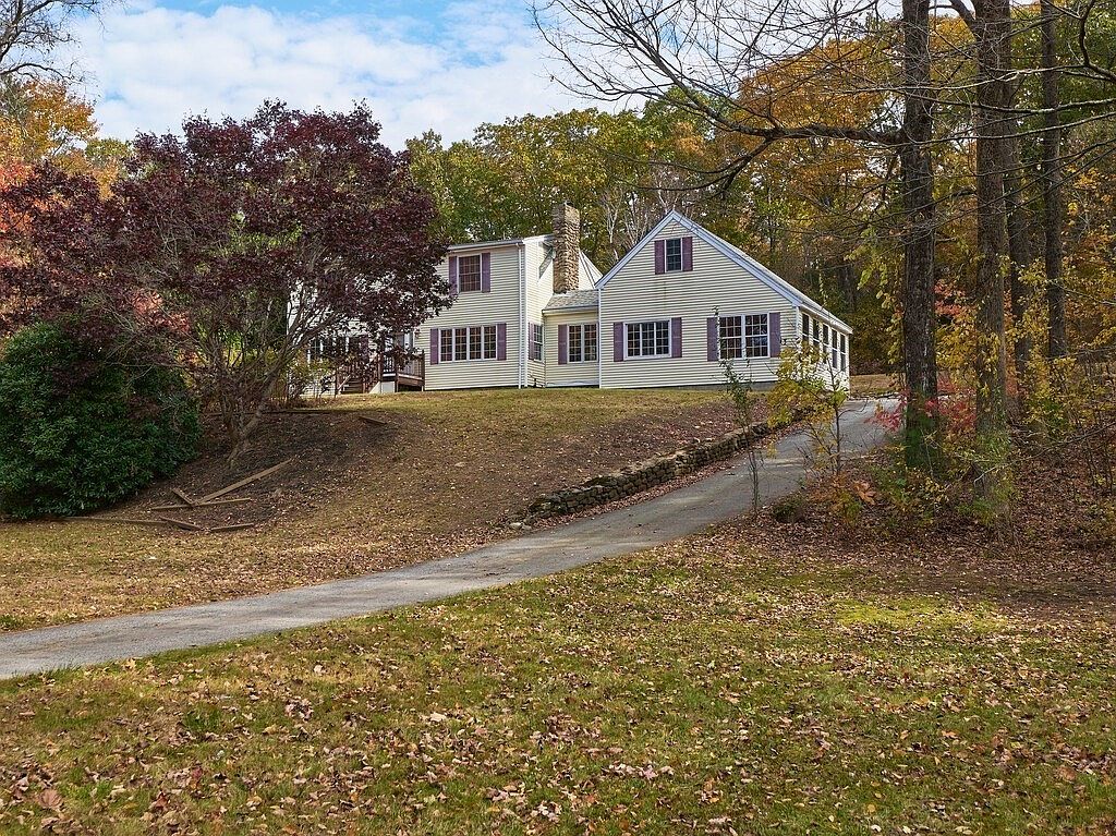 70 Clark Rd Sturbridge MA 01518 Zillow