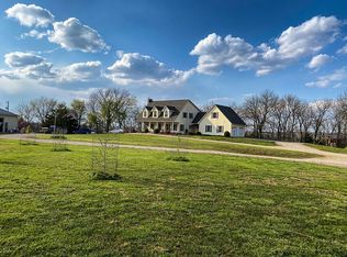 1152 Jackson Rd, Pomona, KS 66076