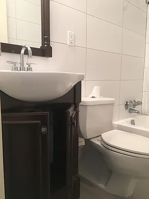 Rented by Lang Realty LLC | media 6