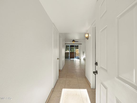 4th image of 5521 N Arroyo Grande Dr