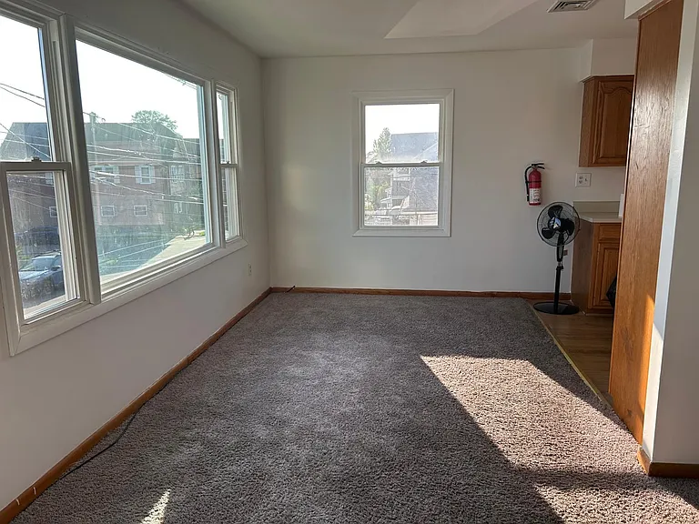 170 Randolph St #2 — Photo 4