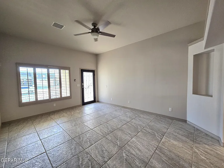 3857 Loma Cortez Dr — Photo 5