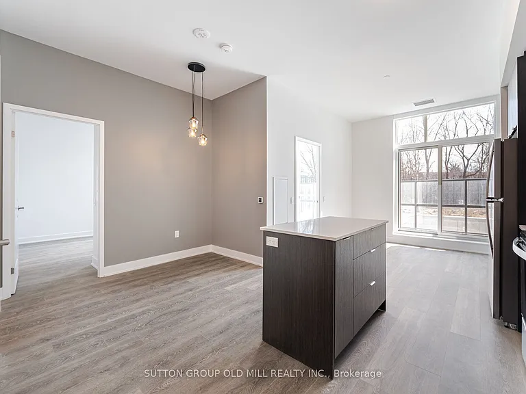 204 Burnhamthorpe Rd E #104 — Photo 9