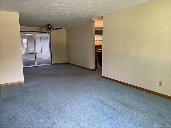 2nd image of 932 Wenbrook Dr