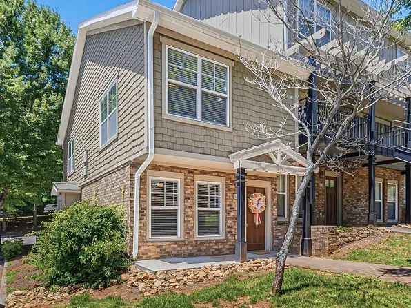 3950 Cherokee Woods Way APT 101, Knoxville, TN 37920