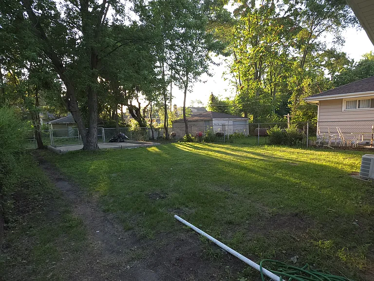 1350 Morton St — Photo 19