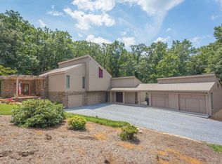 5244 Falcon Ridge Rd, Roanoke, VA 24018